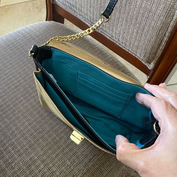 Emma Fox Leather Black and Shimmer Gold Crossbody NWT 10 X 6.5 - Picture 12 of 15